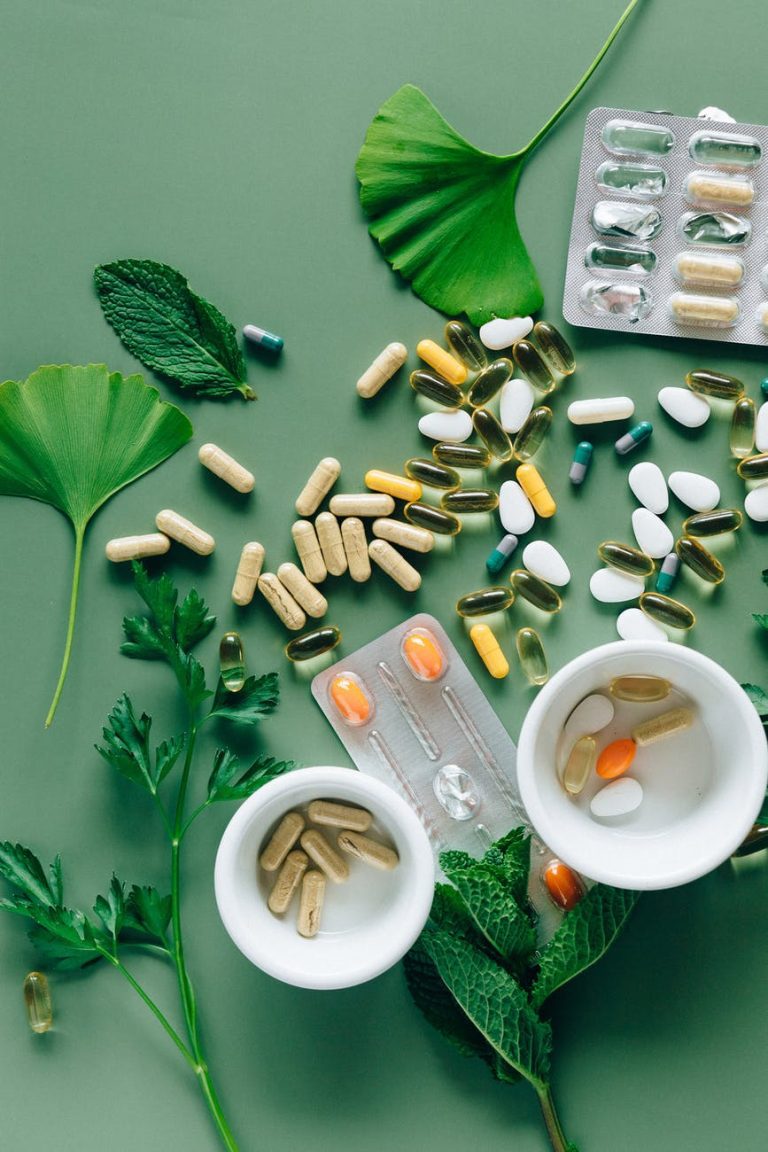 Integratori e vitamine aiutano i capelli?